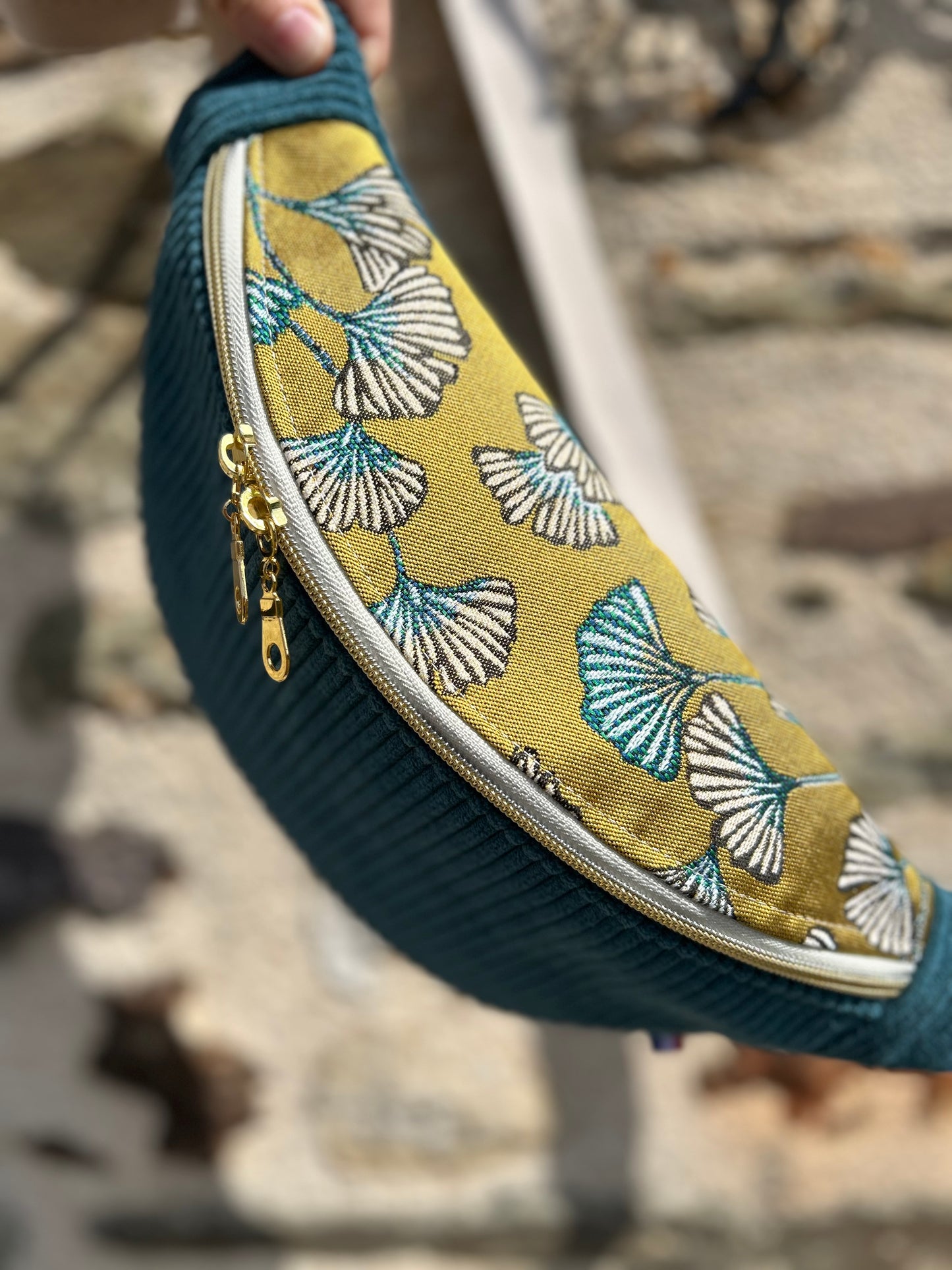 Banane ginkgo - velours bleu canard