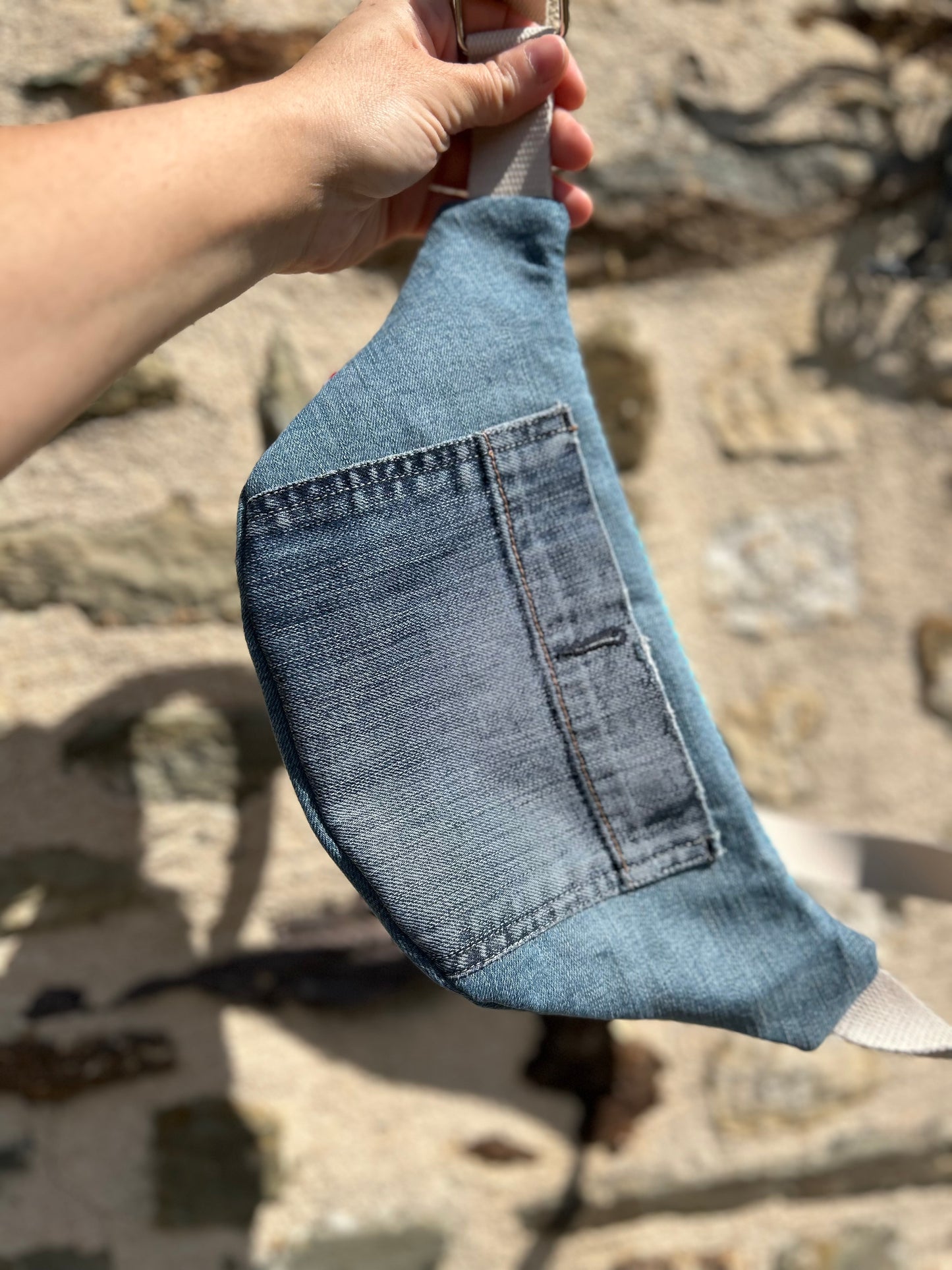 Banane en jean clair et bleu turquoise