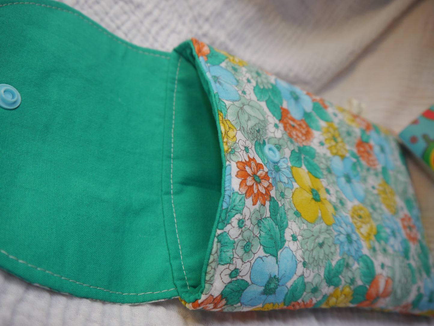 Housse de Livre de Poche / Liseuse avec Rabat Fleuri Bleu - Vert