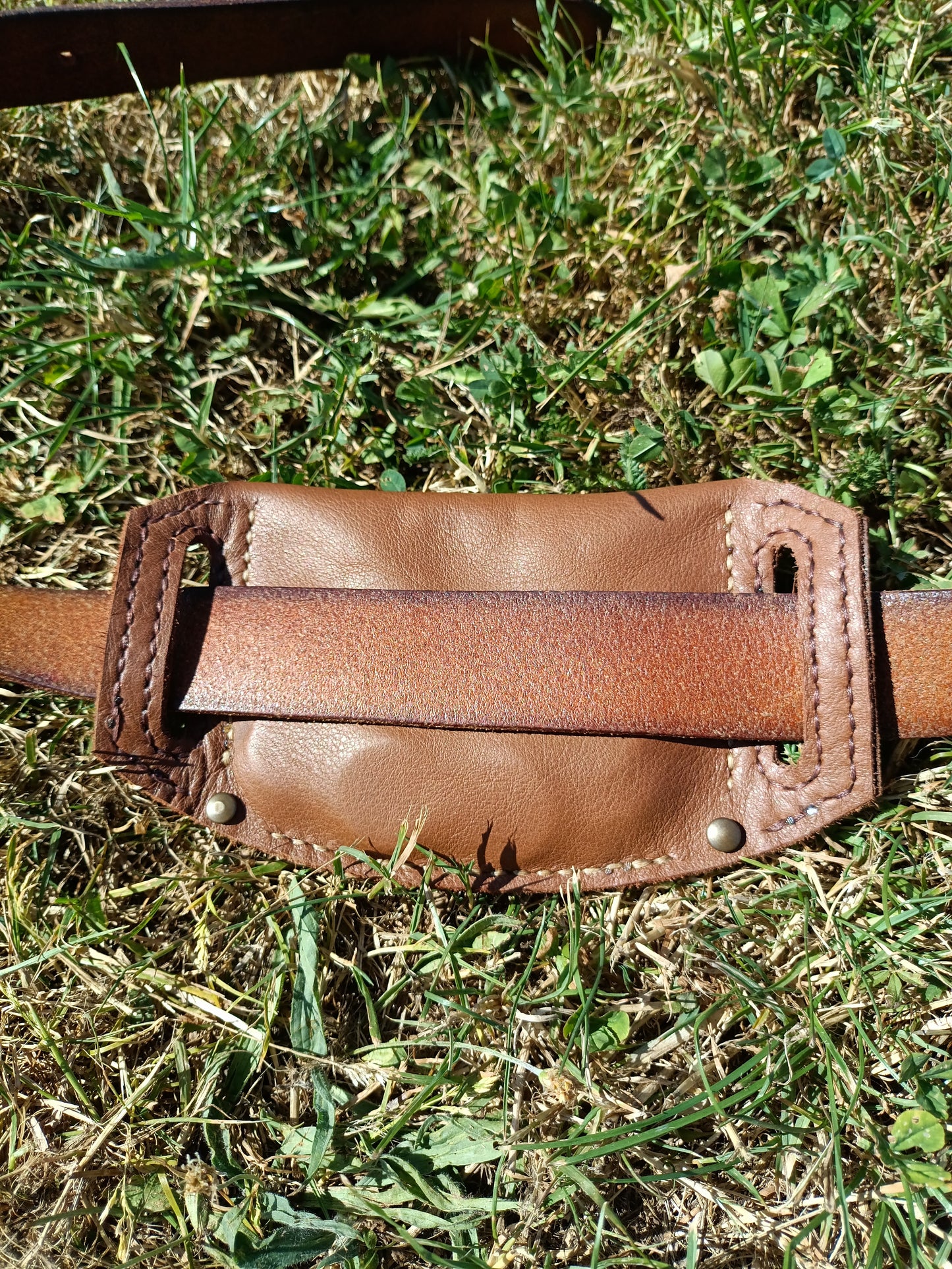 Pochette plate de ceinture en cuir — cousue à la main - PERSONNALISATION