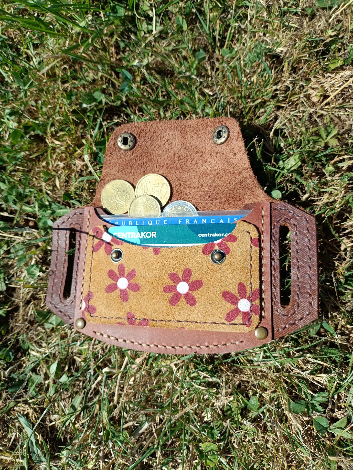 Pochette plate de ceinture en cuir — cousue à la main - PERSONNALISATION