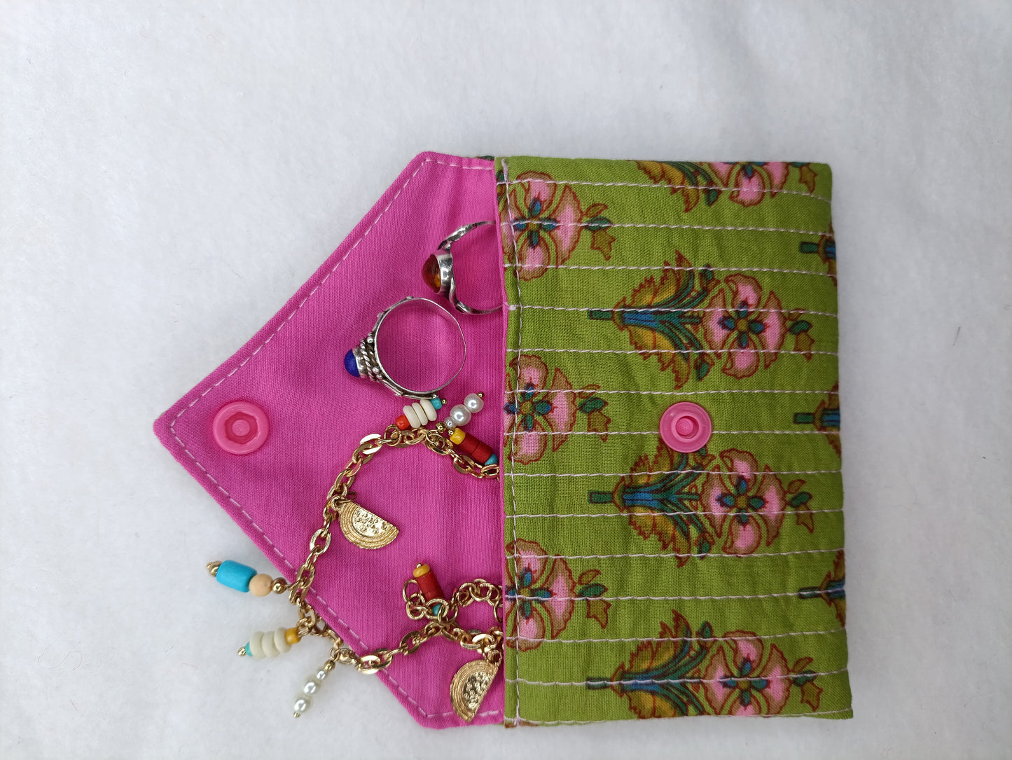 Mini pochette enveloppe matelassée – Multi-usage