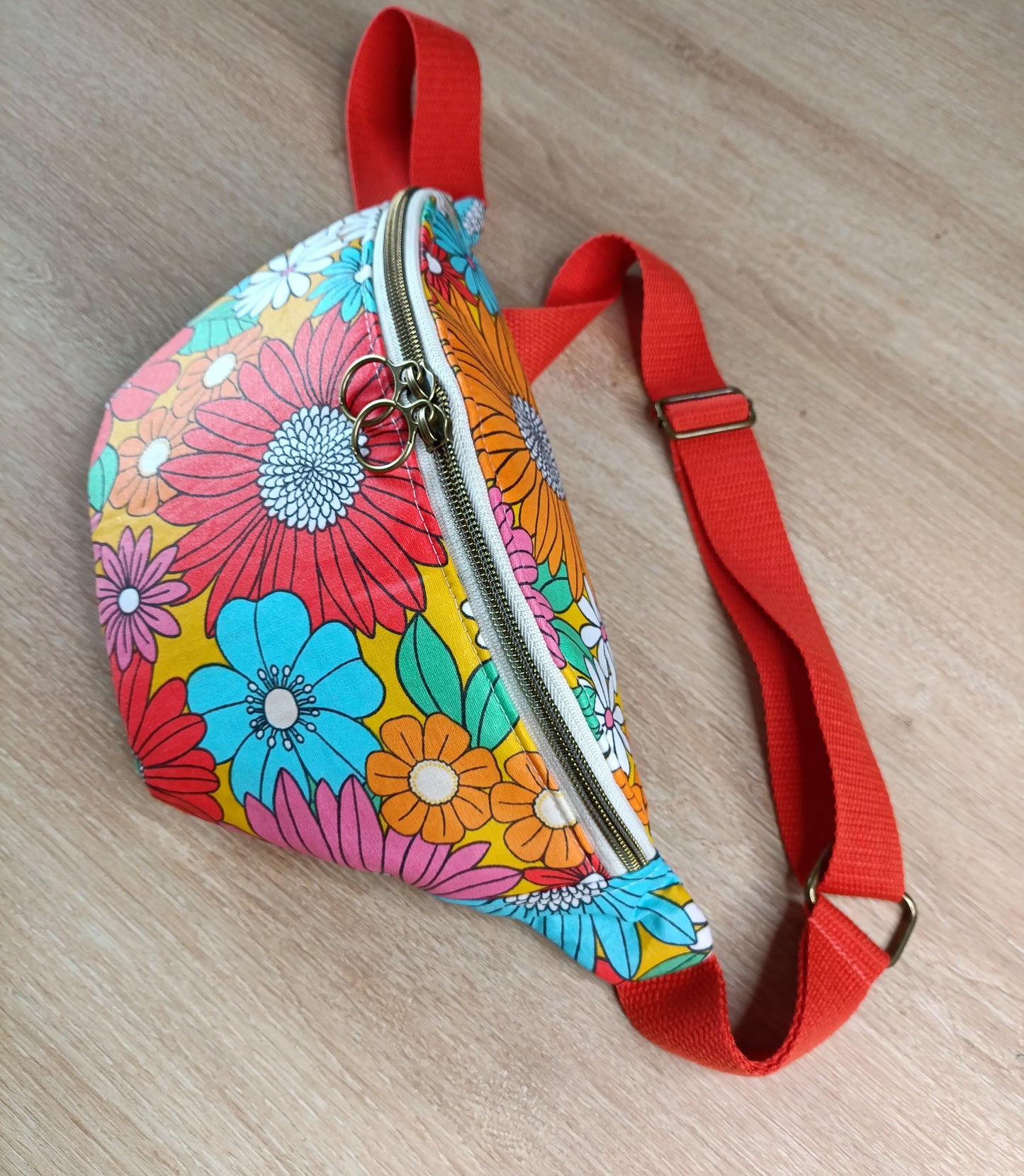 Banane TAHO Tissu Fleuri Imperméabilisé