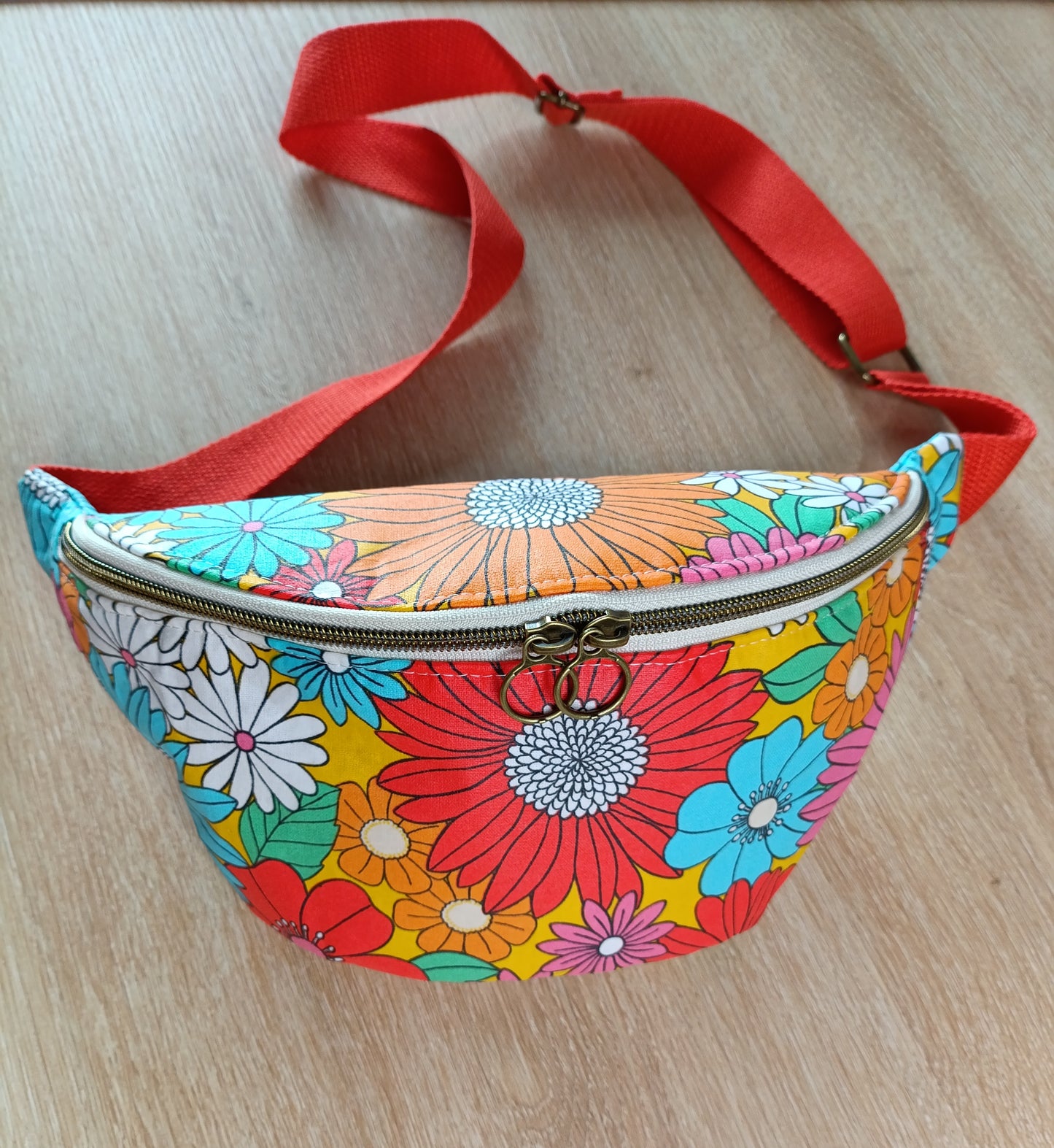 Banane TAHO Tissu Fleuri Imperméabilisé