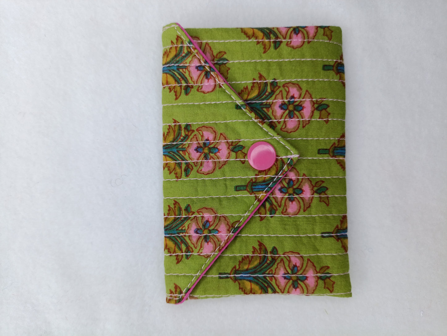 Mini pochette enveloppe matelassée – Multi-usage