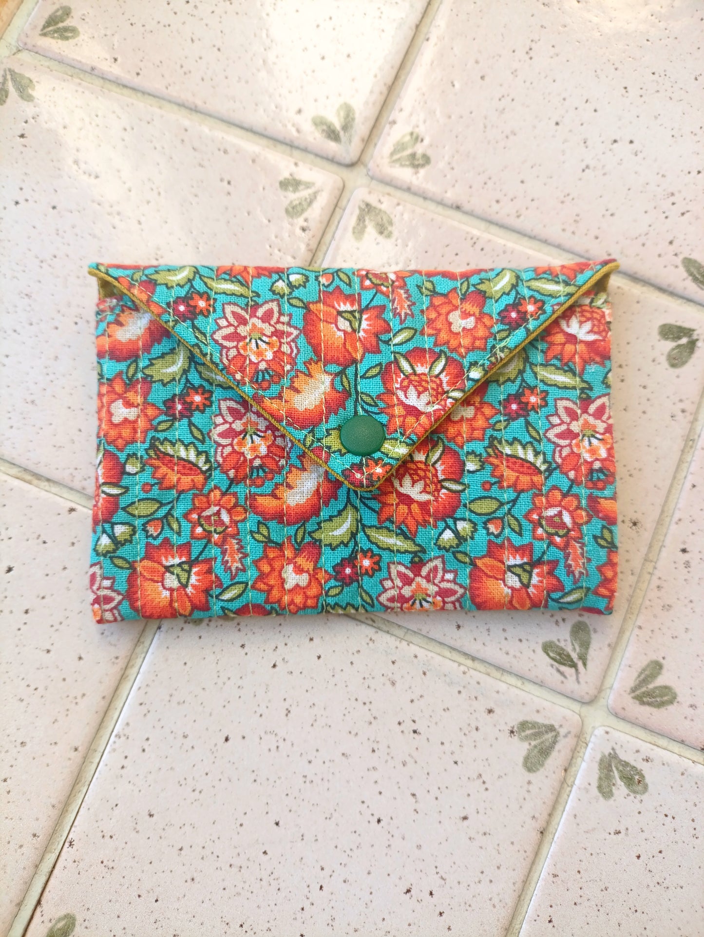 Mini pochette enveloppe matelassée – Multi-usage